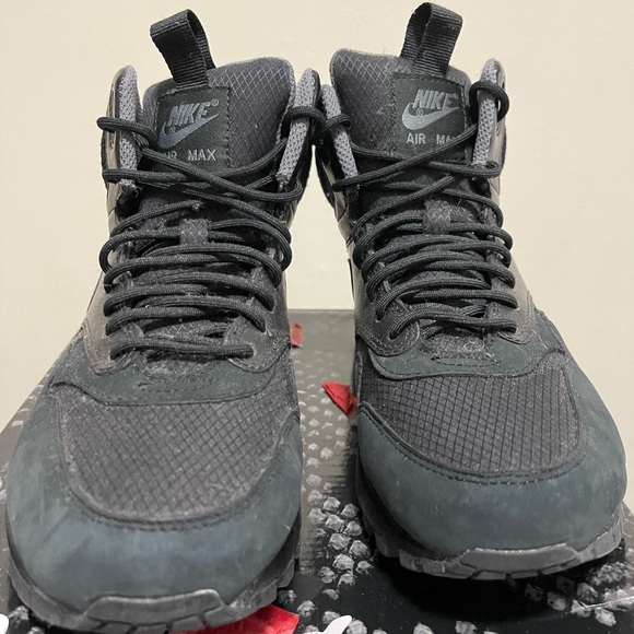 Nike Air Max 1 Mid Sneakerboot Black Women’s Size 6.5  (685267–001 ) - Picture 2 of 5